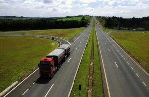 Uma série de práticas das concessionárias de rodovias brasileiras buscam fortalecer a pauta ESG e tornar o setor mais  sustentável.